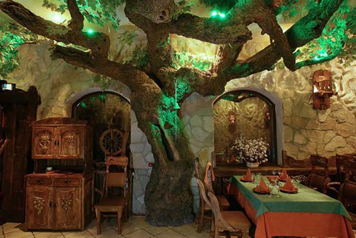 仿真榕樹是大型景觀仿真樹中受歡迎的裝飾樹種