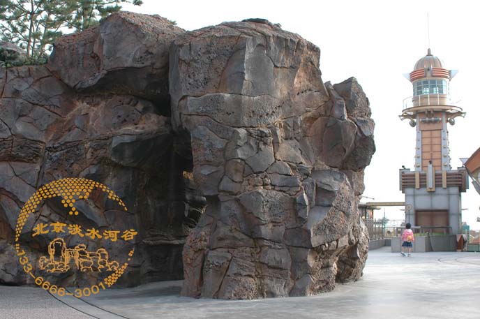 水泥假山制作風(fēng)格特，富有創(chuàng)意的設(shè)計