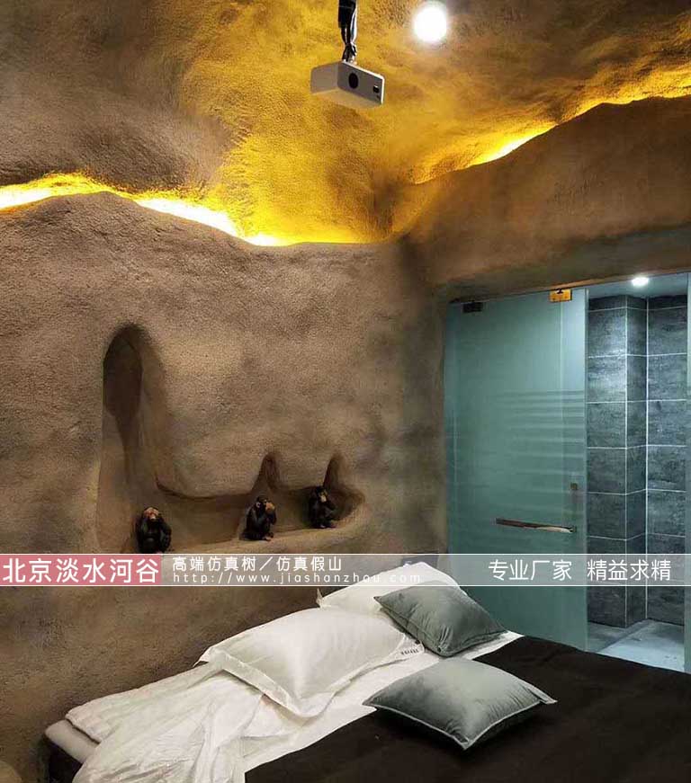 洞穴酒店不管是前臺(tái)大廳還是后院環(huán)境都需要考慮周到