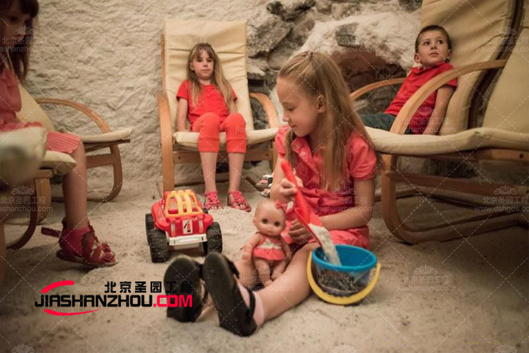 非?？ㄍɑ膬和黝}仿真鹽洞汗蒸房間任何孩子都會喜歡