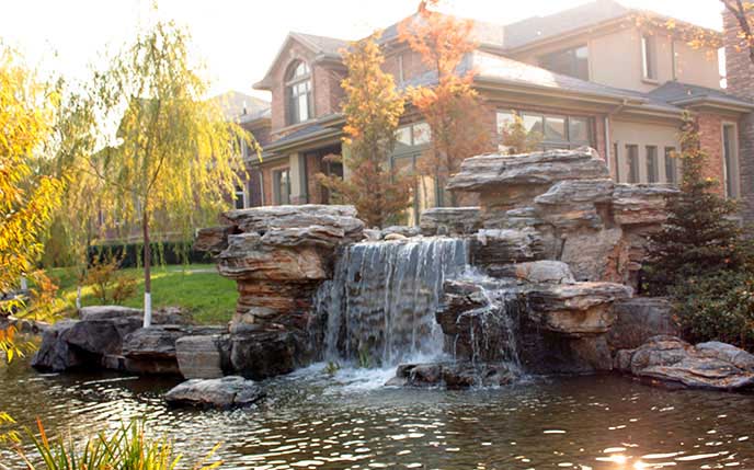 庭院小假山流水魚池建造 人工塑石假山水池景觀