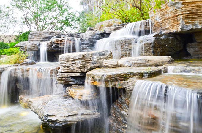 千層石假山.jpg 千層石假山制作