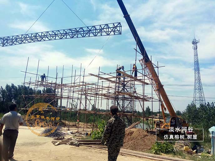 仿真樹大門.jpg 仿真樹大門