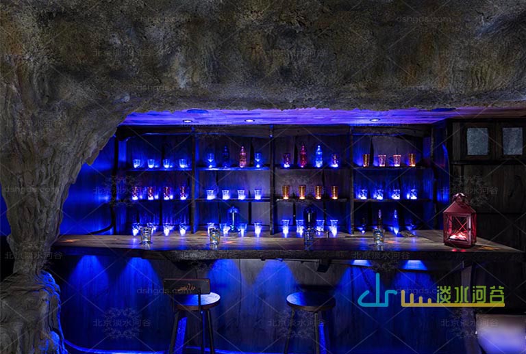 水泥仿真山洞酒窖酒吧.jpg 水泥仿真山洞酒窖酒吧