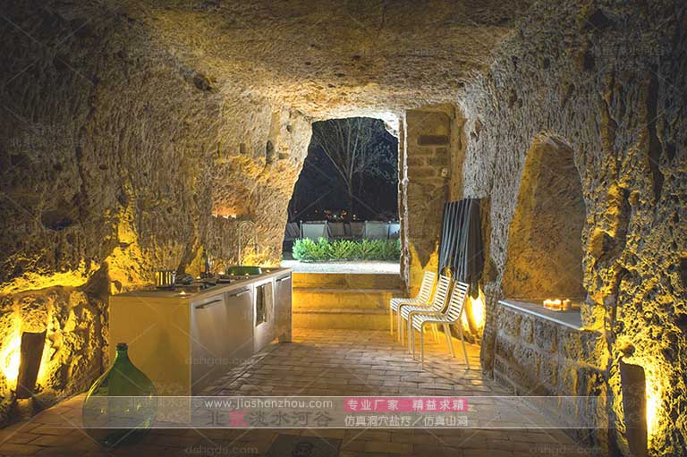 水泥仿真山洞酒窖酒吧.jpg 水泥仿真山洞酒窖酒吧