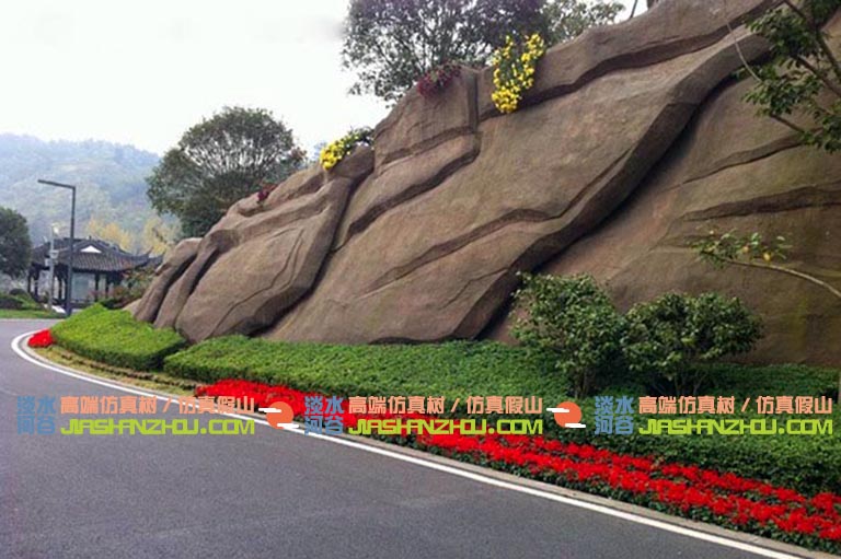 水泥假山護坡.jpg 水泥假山護坡