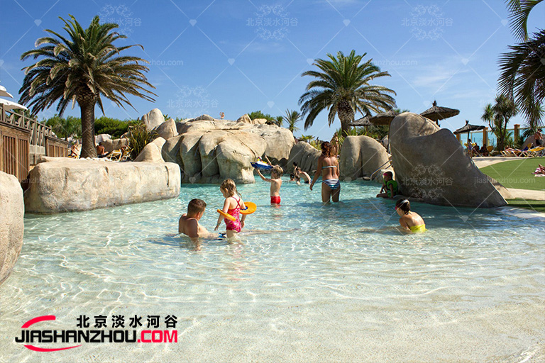 塑石假山.jpg 塑石假山