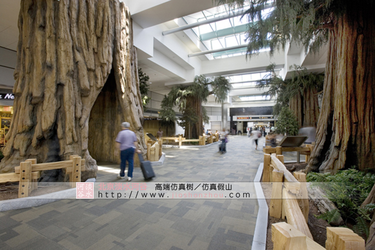 仿真大松樹.jpg 仿真大松樹