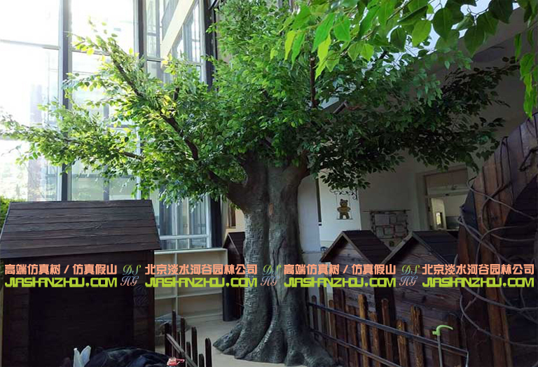 大型仿真樹.jpg 大型仿真樹