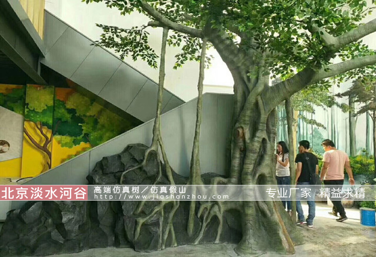 大型仿真樹.jpg 大型仿真樹