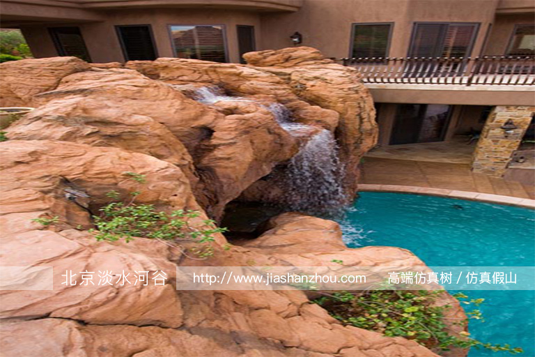 假山魚池.jpg 假山魚池