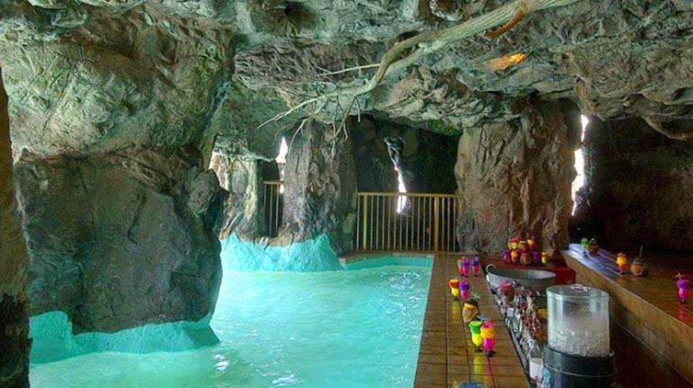 水泥山洞餐廳.jpg 水泥山洞餐廳