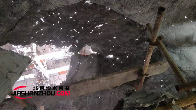 鹽浴房設(shè)計(jì).jpg 鹽浴房設(shè)計(jì)