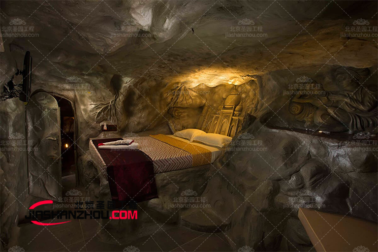 洞穴浴室.jpg 洞穴浴室