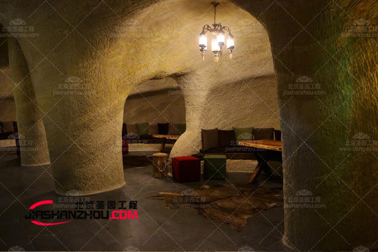 洞穴餐廳.jpg 洞穴餐廳