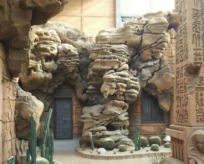 水泥假山.jpg 水泥假山.jpg