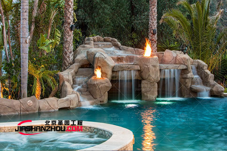 仿真假山.jpg 仿真假山.jpg